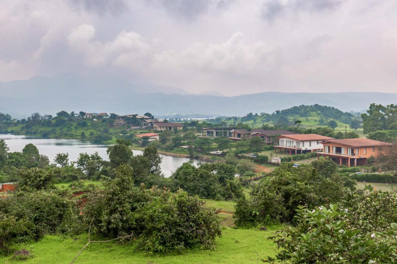 Stayvista'S Shivom Villa 1 - A Serene Escape With Views Of The Valley And Lake Лонавала Екстериор снимка